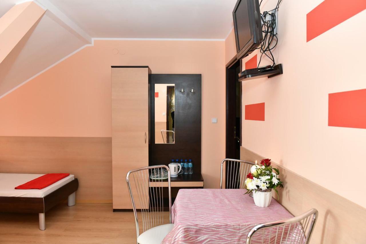 Arkadia Radziejow Bed & Breakfast Dış mekan fotoğraf